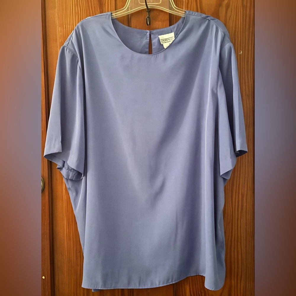 Chic Women's Light Blue Blouse